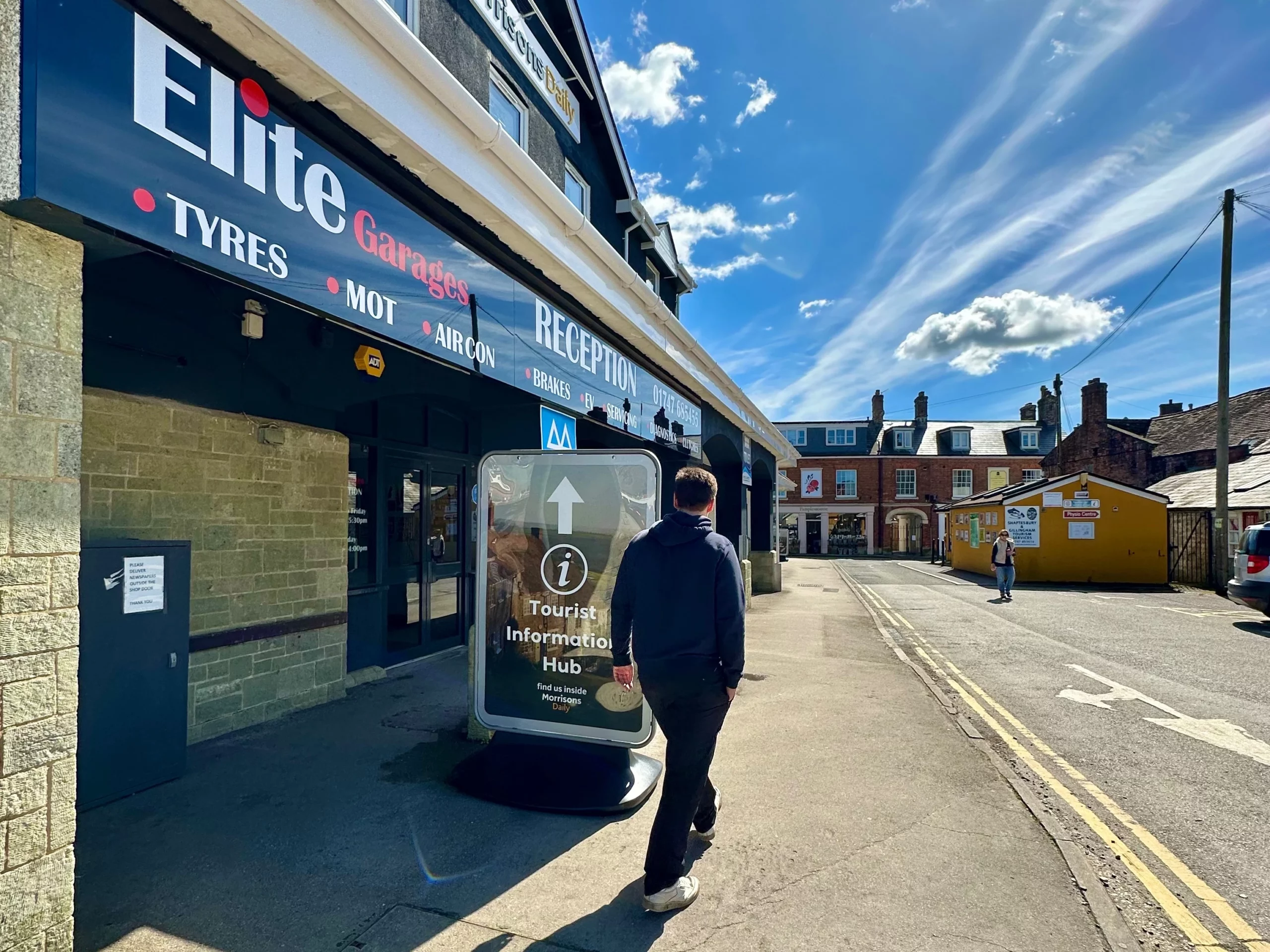 Shaftesbury Tourist Information Hub & Elite Garages